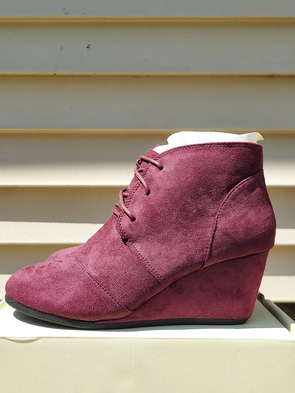 J. Adams Roxy Burgundy Suede Platform Wedges Womens Size 7 NWT Office Minimalist